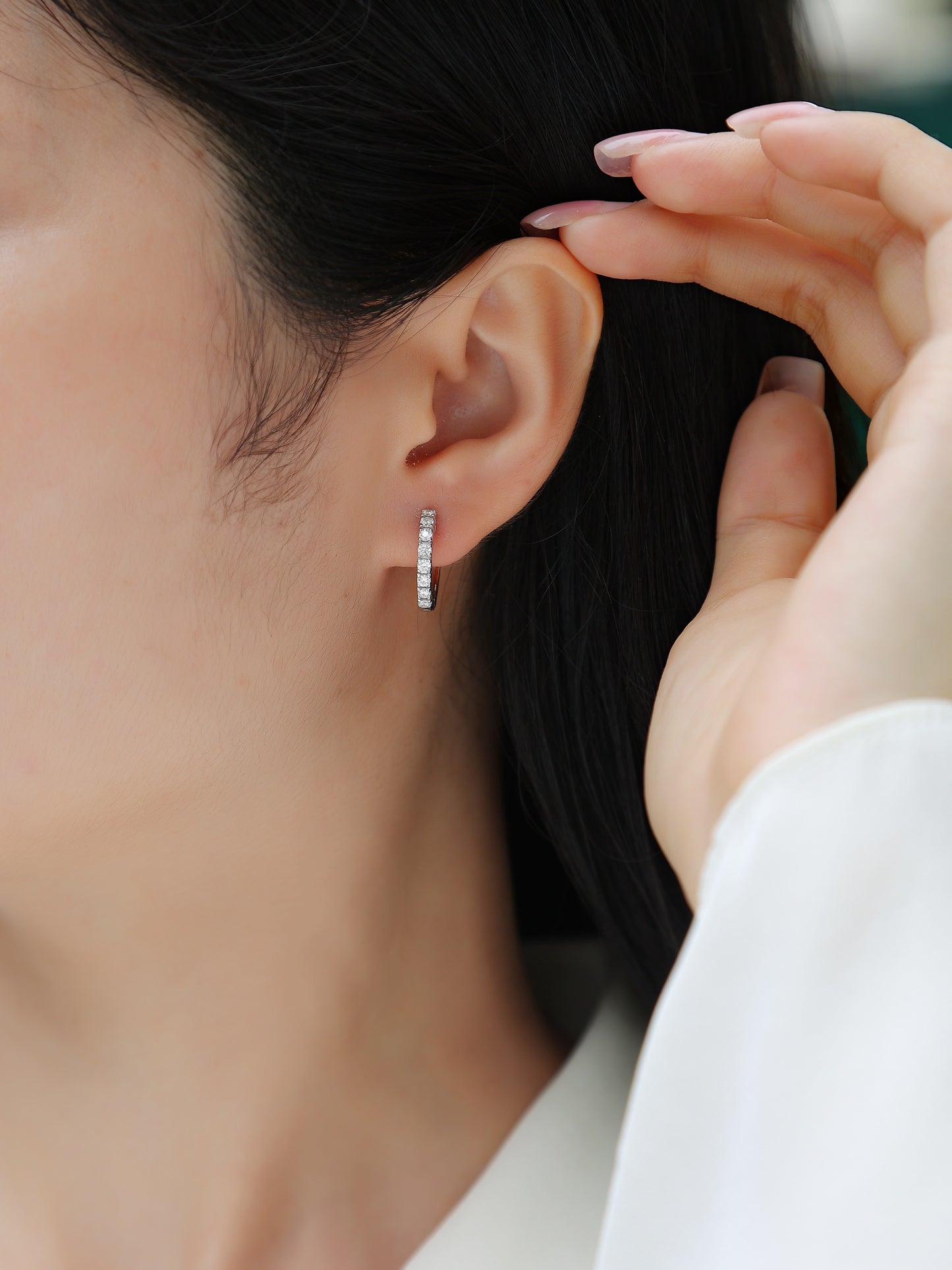 Top-quality Moissanite Luxury And Fashionable Light Luxury Jewelry Silver Stud Earrings S925 Silver Plated Platinum