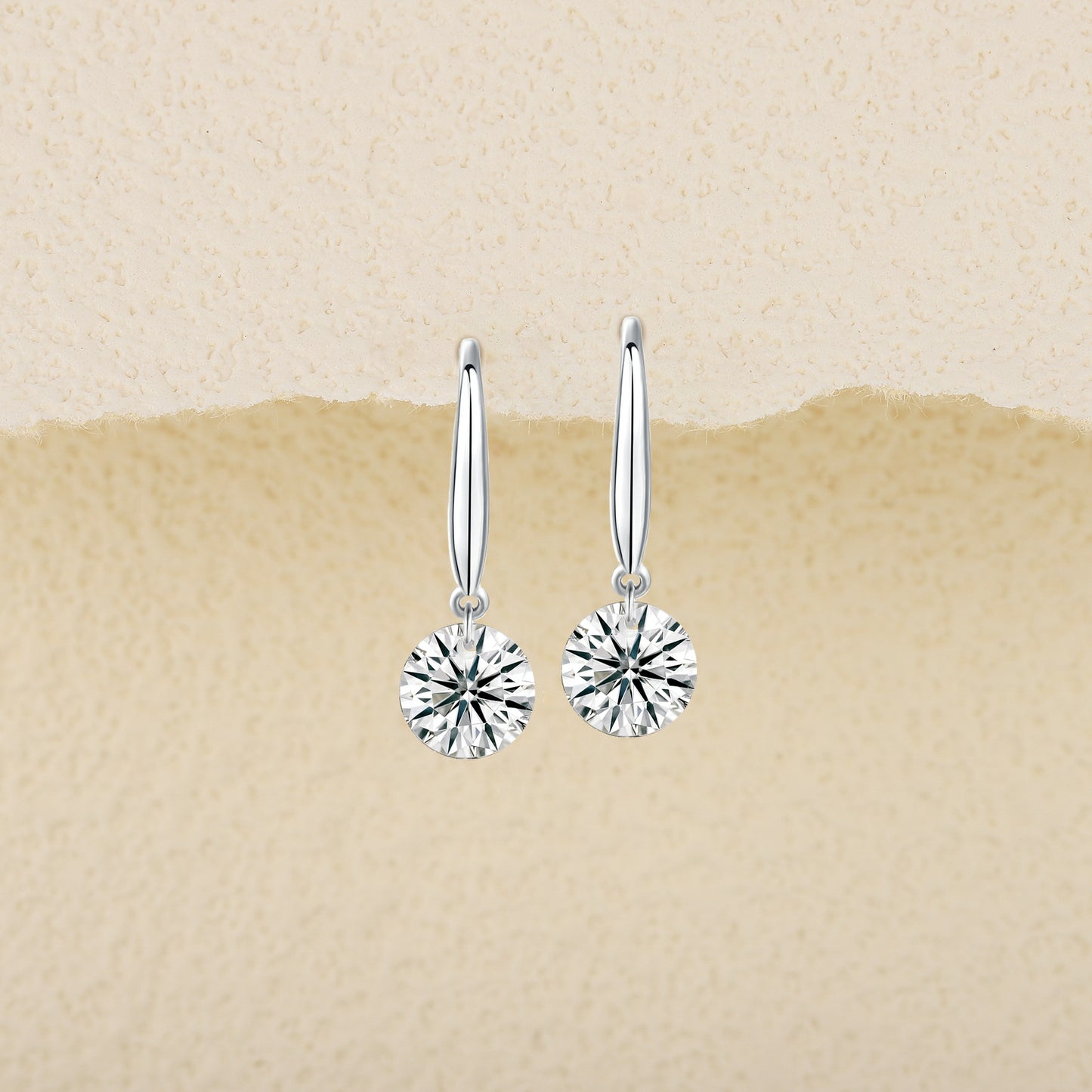 Top-quality Moissanite Luxury And Fashionable Light Luxury Jewelry Silver Stud Earrings S925 Silver Plated Platinum