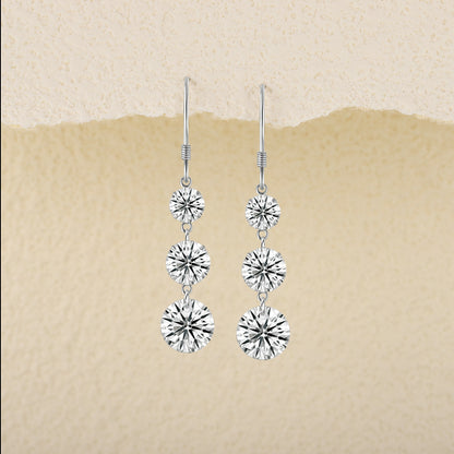 Top-quality Moissanite Luxury And Fashionable Light Luxury Jewelry Silver Stud Earrings S925 Silver Plated Platinum