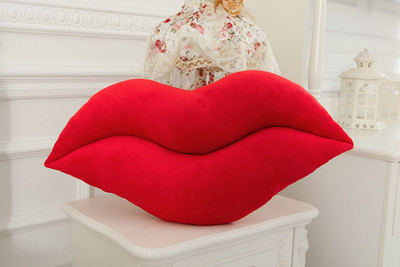 Plush Big Lips Pillow – Soft & Sexy Lip-Shaped Cushion for Home Decor, Gifts & Cozy Comfort