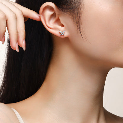 Top-quality Moissanite Luxury And Fashionable Light Luxury Jewelry Silver Stud Earrings S925 Silver Plated Platinum