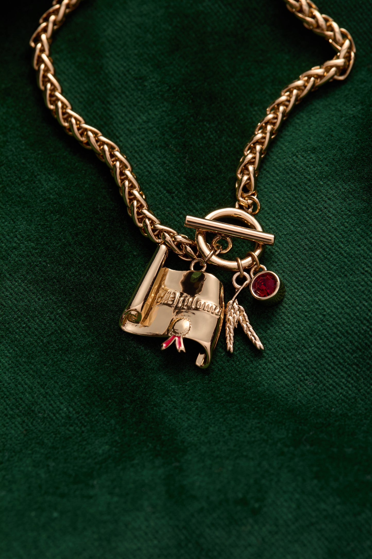 The Wizard of Oz™ Scarecrow Toggle Bracelet