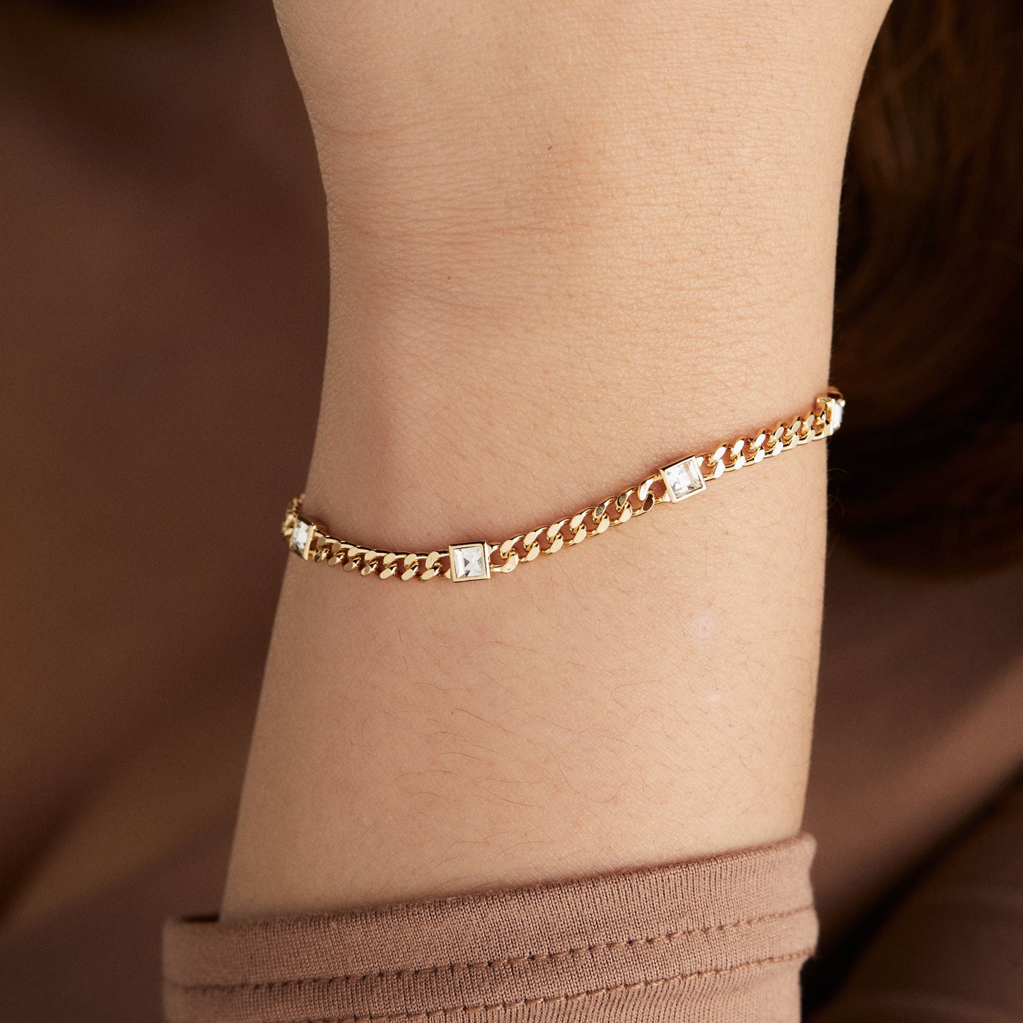 April Birthstone Clear Crystal Curb Chain Bracelet