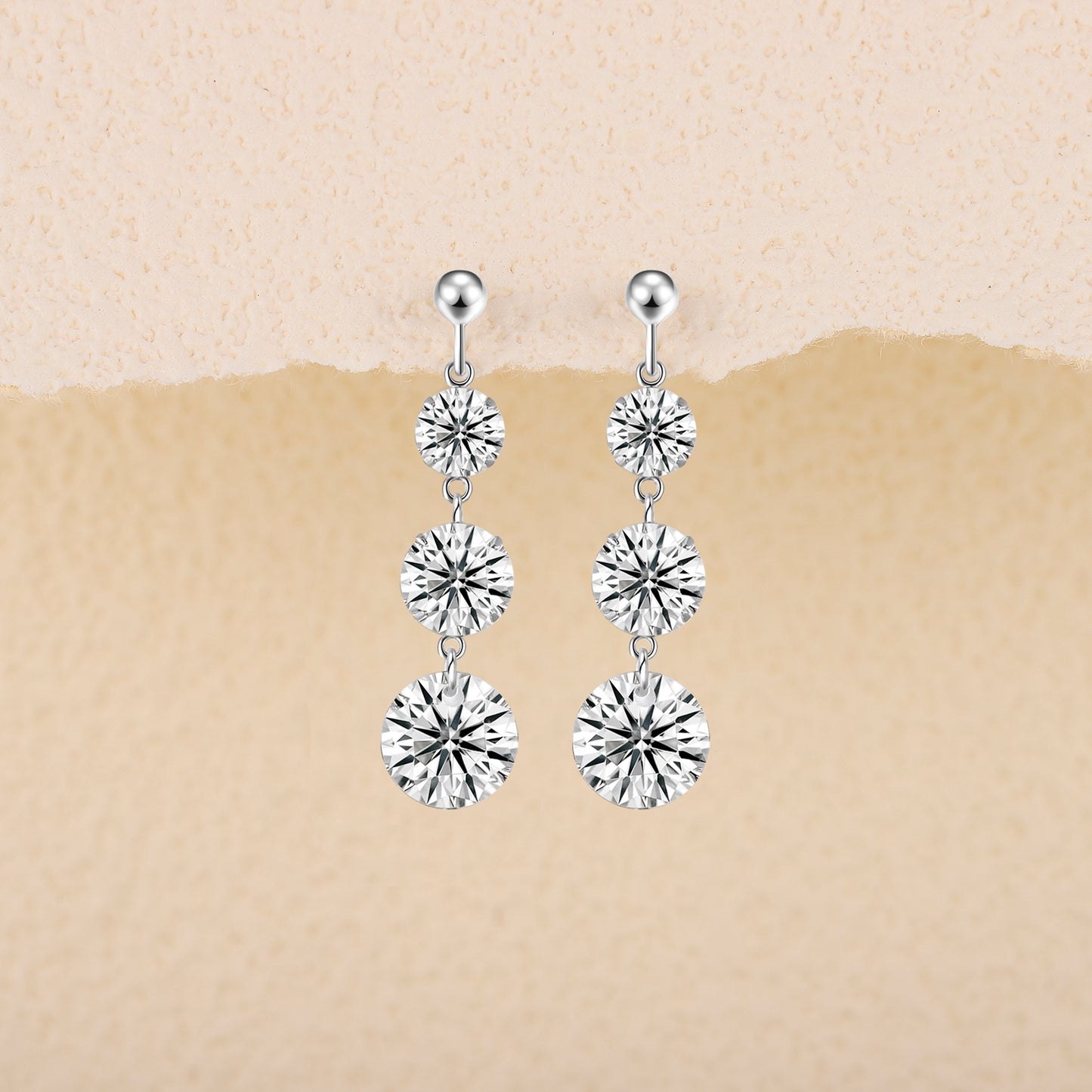 Top-quality Moissanite Luxury And Fashionable Light Luxury Jewelry Silver Stud Earrings S925 Silver Plated Platinum