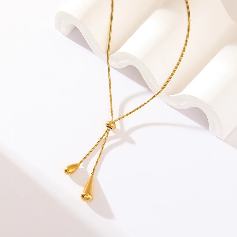 Elegant Water Drop Pendant Necklace - 18K Gold Plated Stainless Steel Jewelry Gift for Women