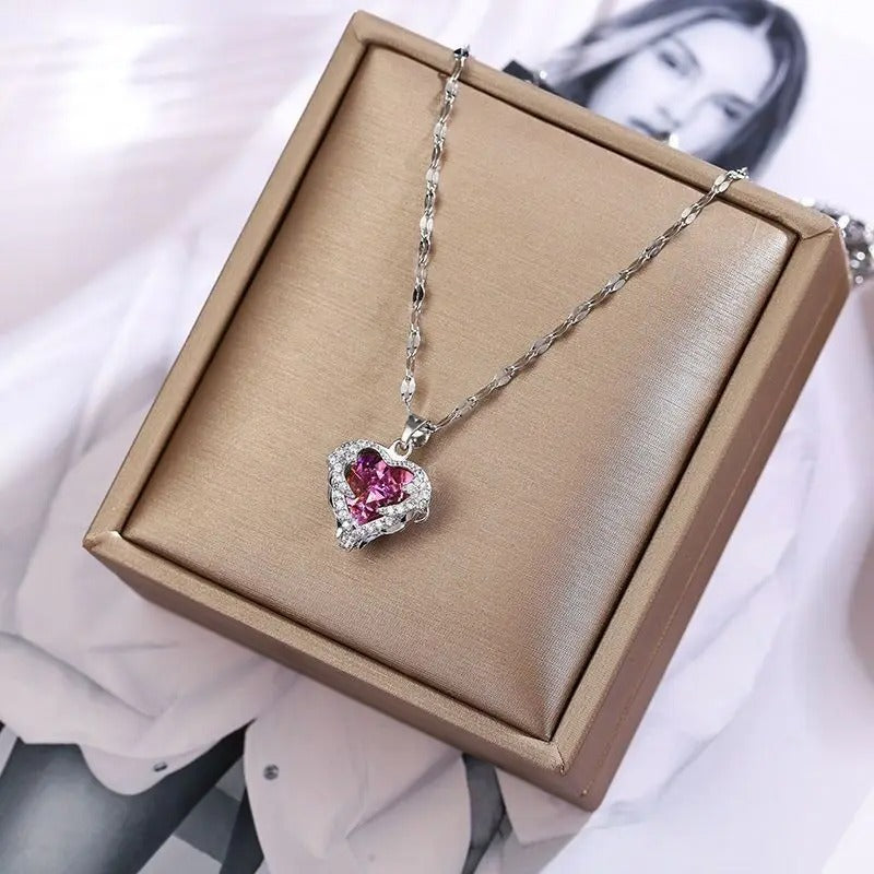 Elegant Ocean Heart Crystal Pendant Necklace – Women's Luxury Stainless Steel Jewelry